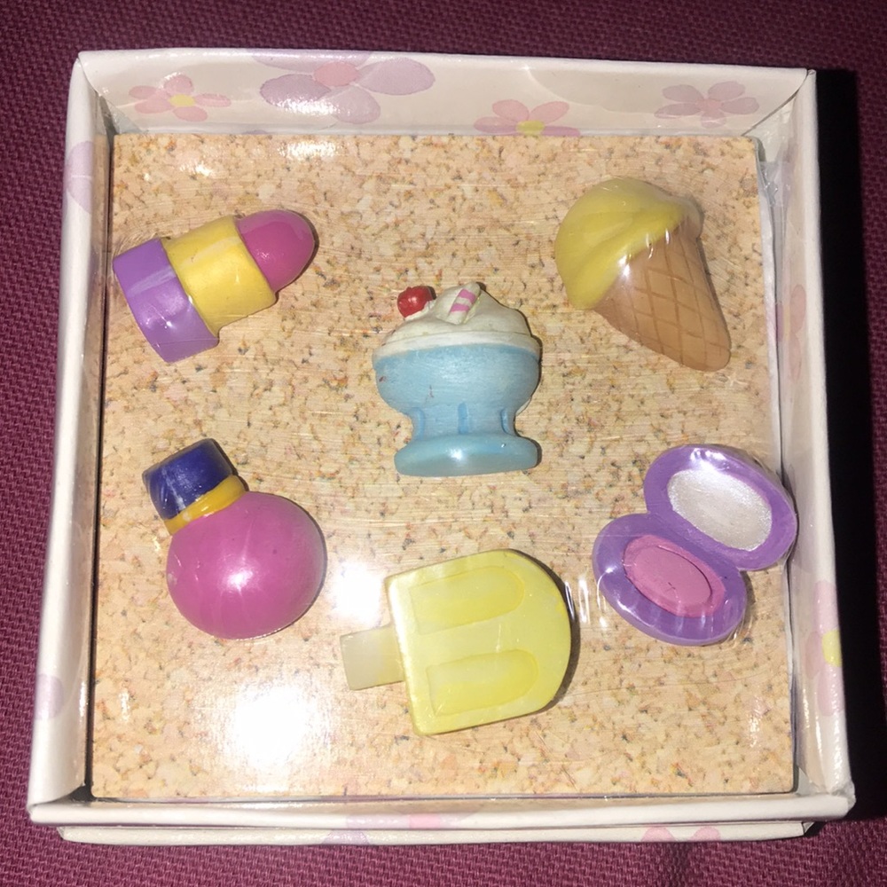 NWT set of pushpins 📌-CHOOSE YOUR SET AT CHECKOUT